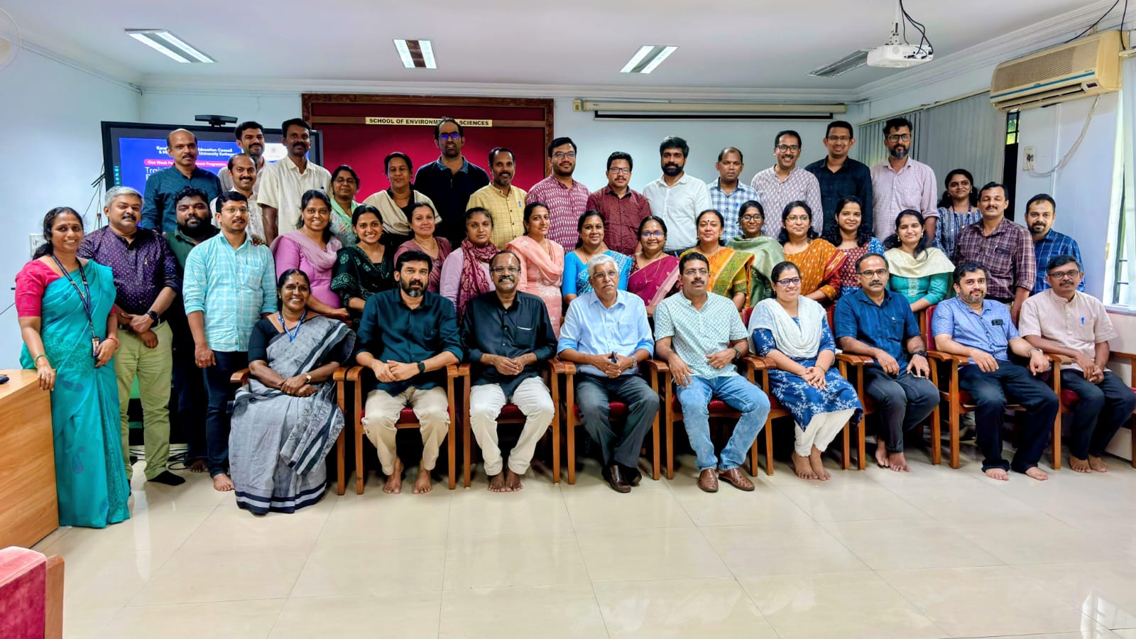 ഒരു ആഴ്ചത്തെ ഫാക്കൽറ്റി വികസന പരിപാടി